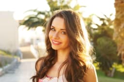 Charlotte Lewis